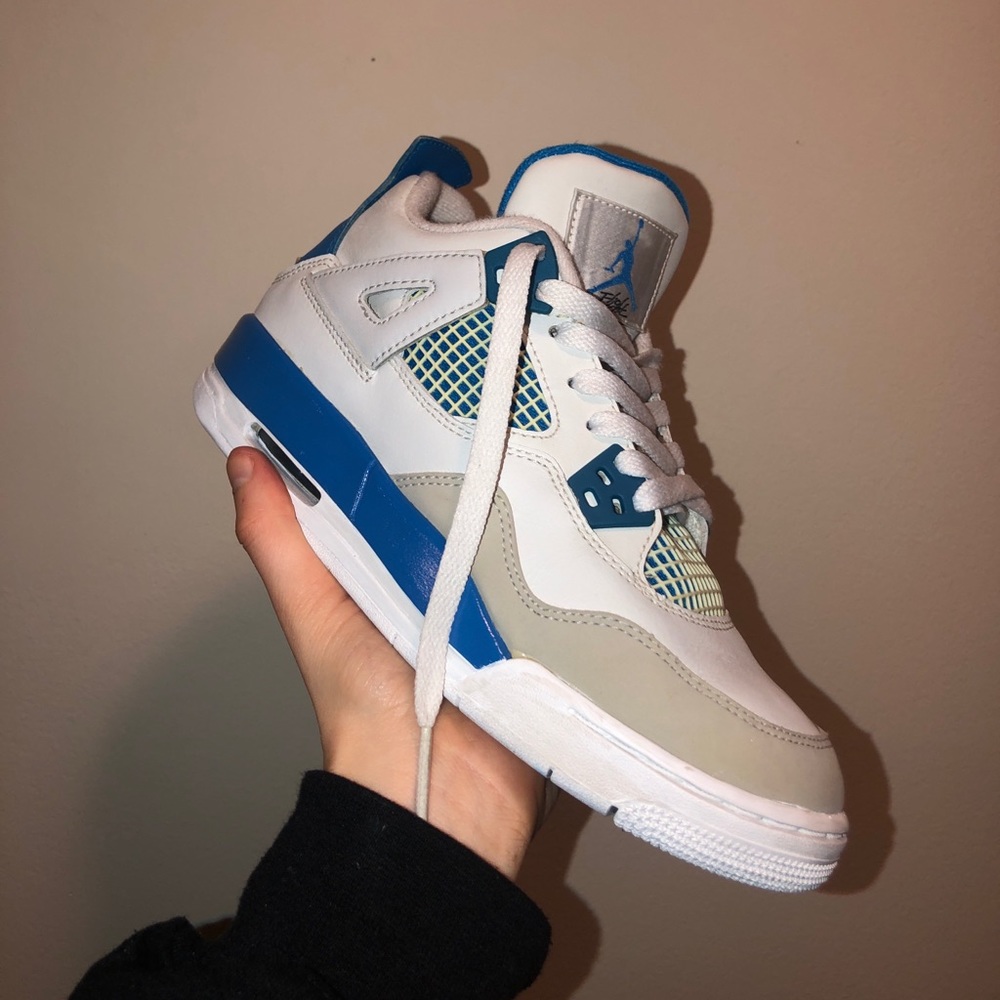 2012 Jordan 4 military blue size 5y